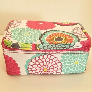 Thirty One Baubles and Bracelets Case